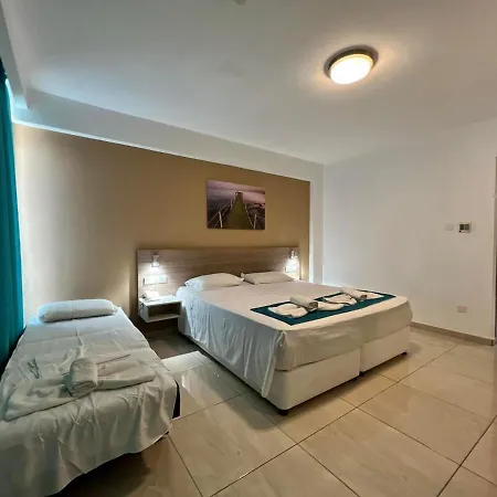 Sunny Blue アパート